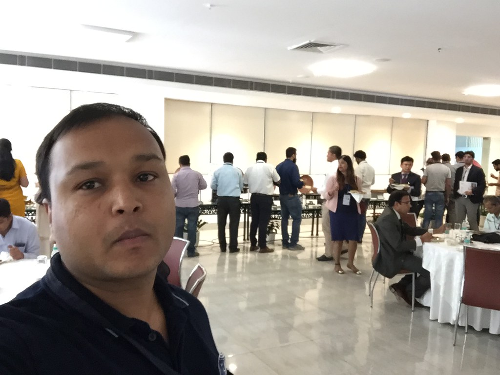 Lunch Time StartUp India Conference Pravasi Bhartiya kendra New Delhi September 2017 AskDushyant