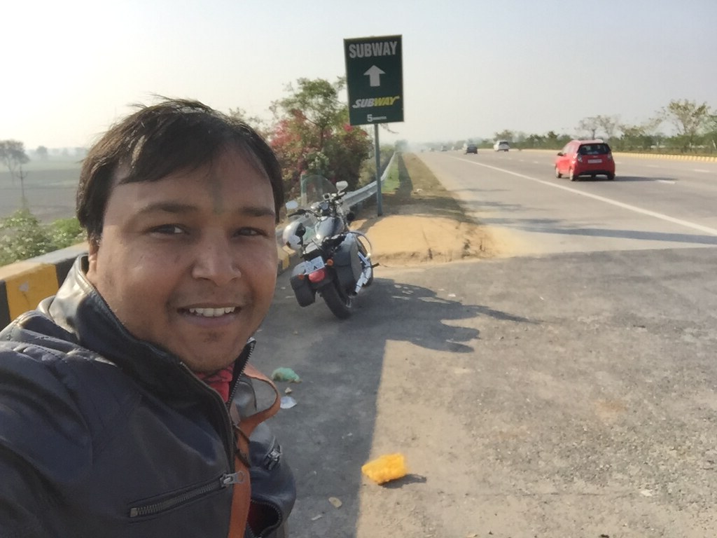 Selfie on Yamuna Expressway Harley Davidson AskDushyant Year 2017