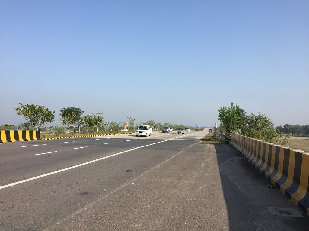 View of Yamuna Expressway road Harley Davidson ride AskDushyant Year 2017