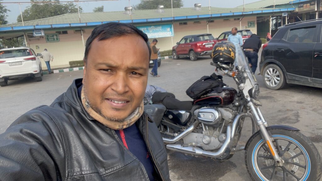 Yamuna Expressway stop after foggy Harley ride 15 Dec 2025 AskDushyant
