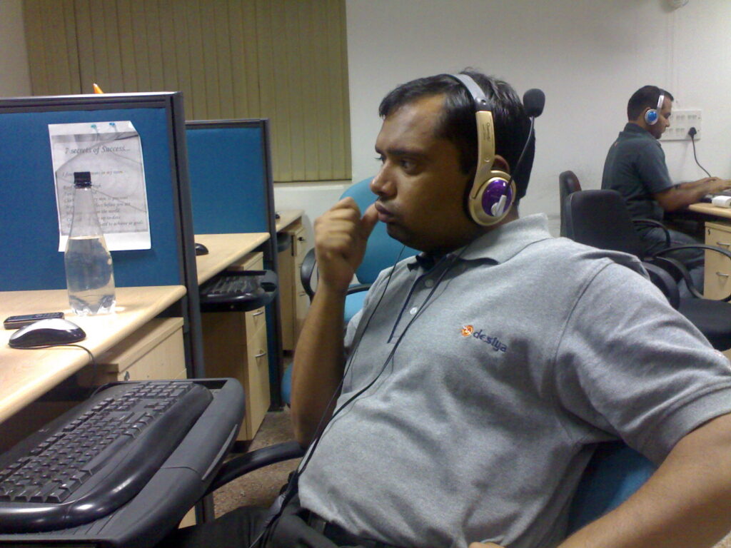 Abhishek wired a traditional startup tech guy at our basement office Desiya startup Year 2007 AskDushyant