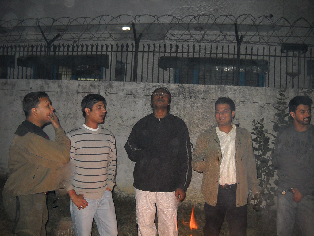 Celebrating New year party NIT Alumni New year 2010 House 1435 sector 15 gurgaon askdushyant