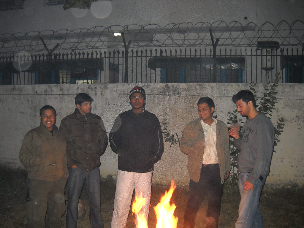 Enjoying bonfire batch 2005 06 New year party NIT Alumni New year 2010 House 1435 sector 15 gurgaon askdushyant