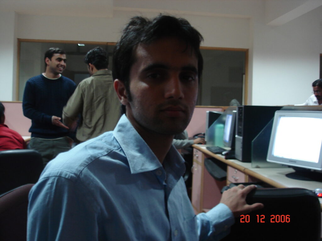 Suresh my cubical colleage Desiya Online Year 2006 AskDushyant