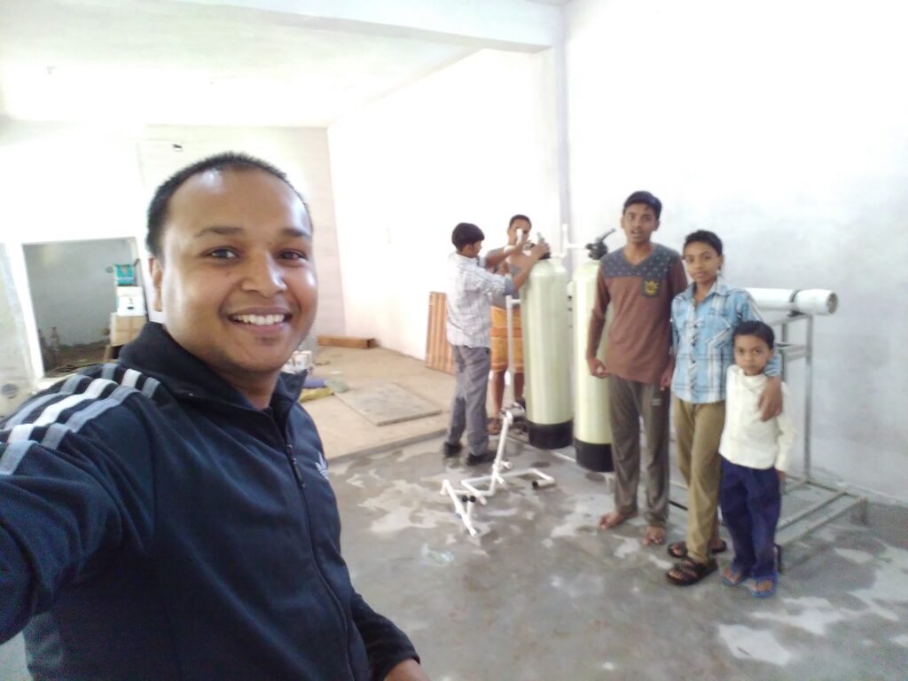 selfie along with cousin filter plant village startup year 2016 AskDushyant