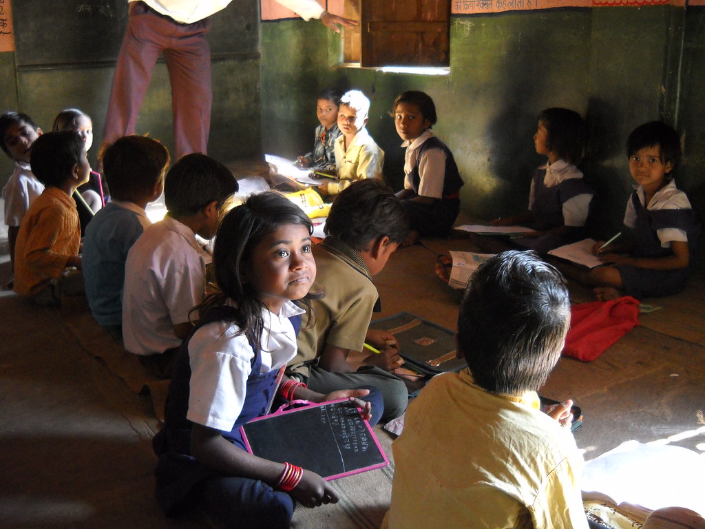future of new india date with school children khulri madhya pradesh bike trip dushyant gadewal #askdushyant yr 2009
