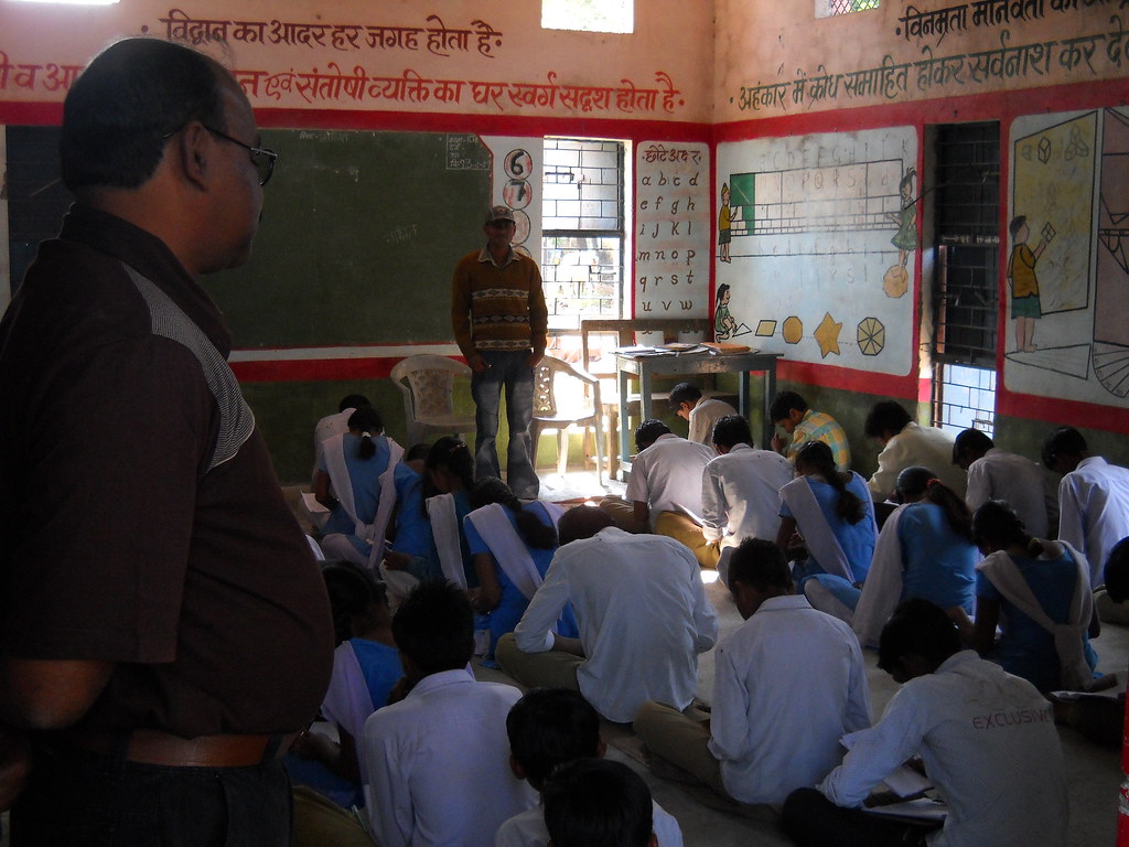 time for exam date with school children khulri madhya pradesh bike trip dushyant gadewal #askdushyant yr 2009